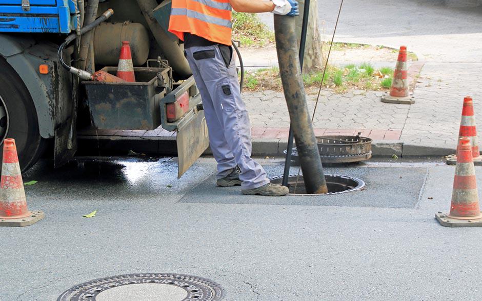 tarif plombier débouchage Clichy